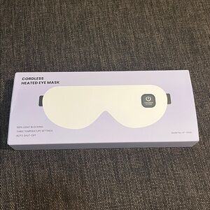 Cordless heated eye mask